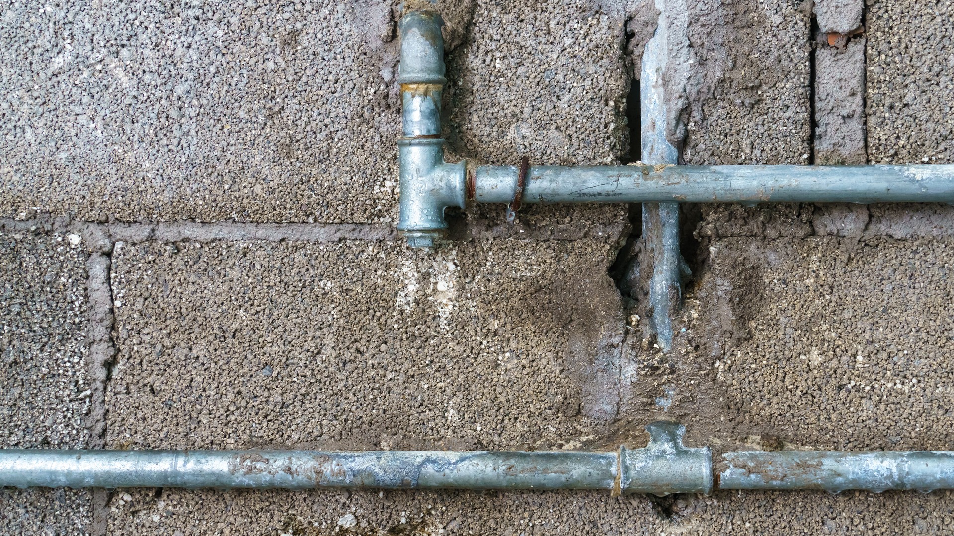 Galvanized Pipes Rust From the Inside Out